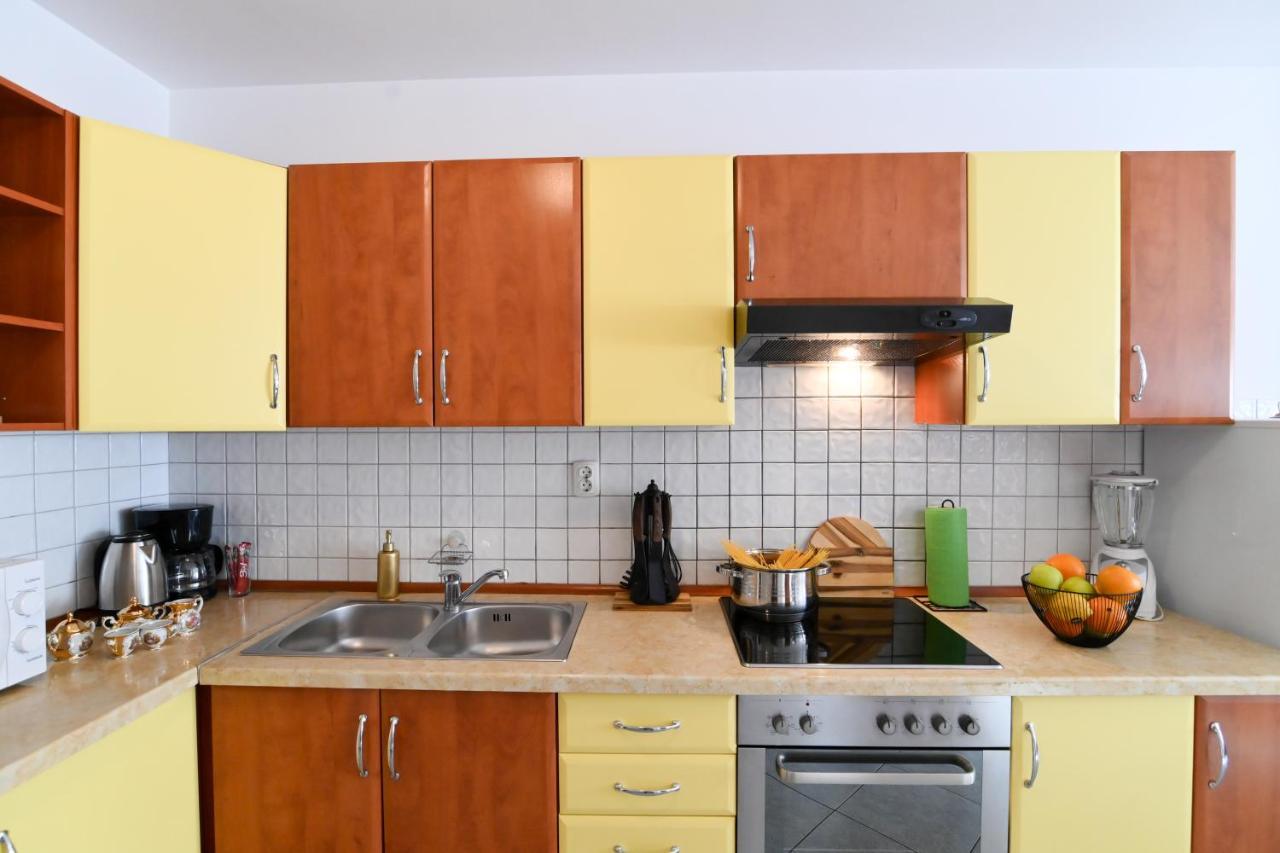 Apartament Rossy *